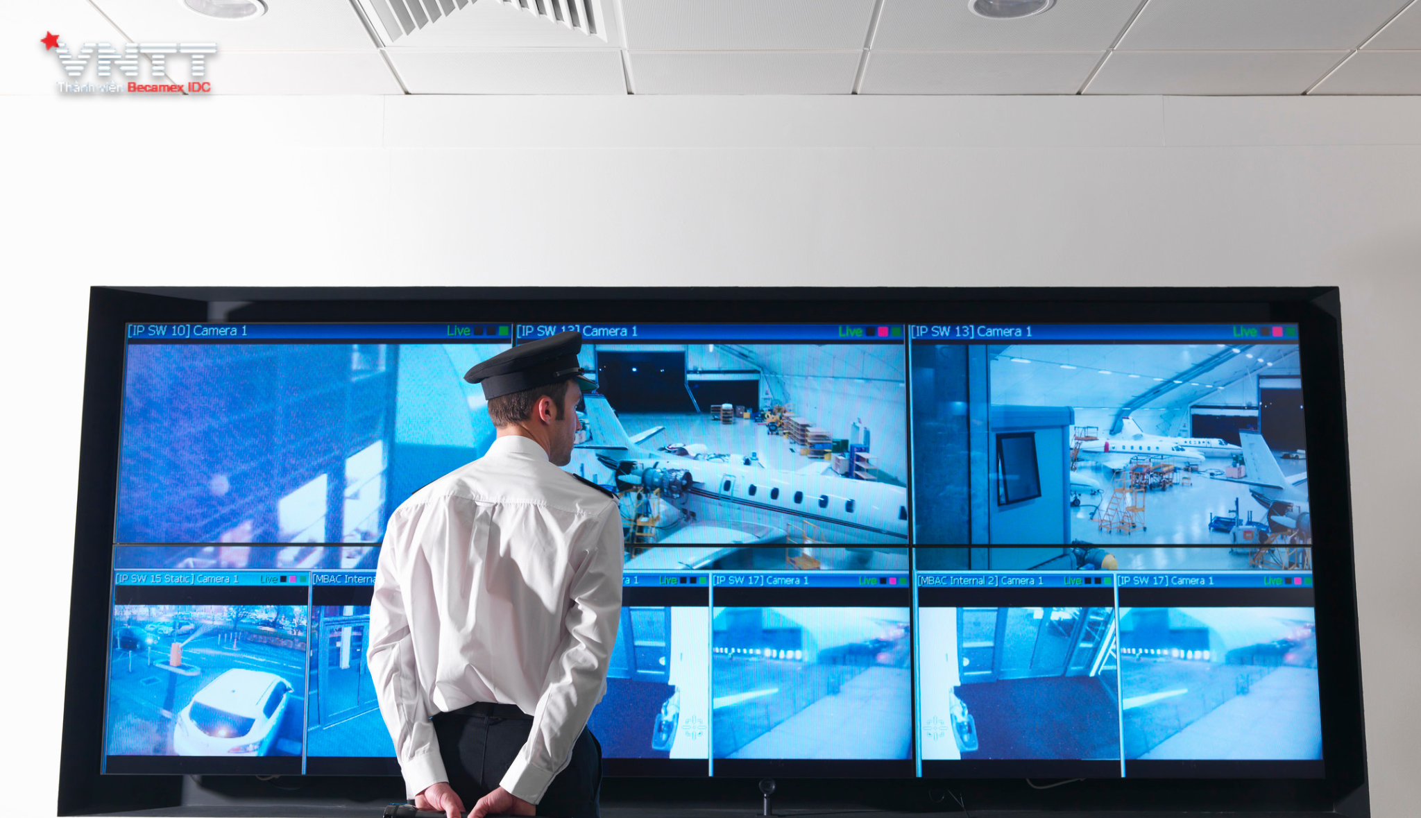 Bảo vệ hệ thống Sản xuất: Lựa chọn giải pháp an ninh mạng nào? 