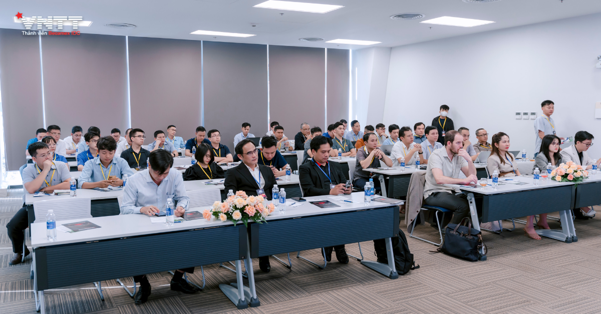 Hình ảnh tại buổi Hội thảo Zero Trust - Lá chắn thép cho nhà máy thông minh